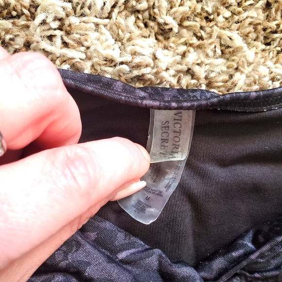 Victoria Secret Bikini - Picture 2 of 4